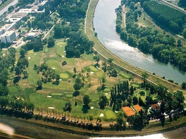 Villa Paris Piest'any Exteriér fotografie